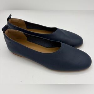 Everlane women’s the day glove navy leather flat classy size 7.5